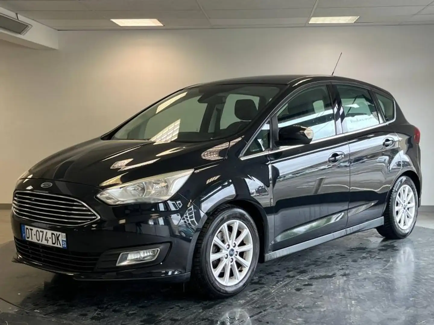 Ford C-Max 1.0 EcoBoost 125ch Stop\u0026Start Titanium Zwart - 1