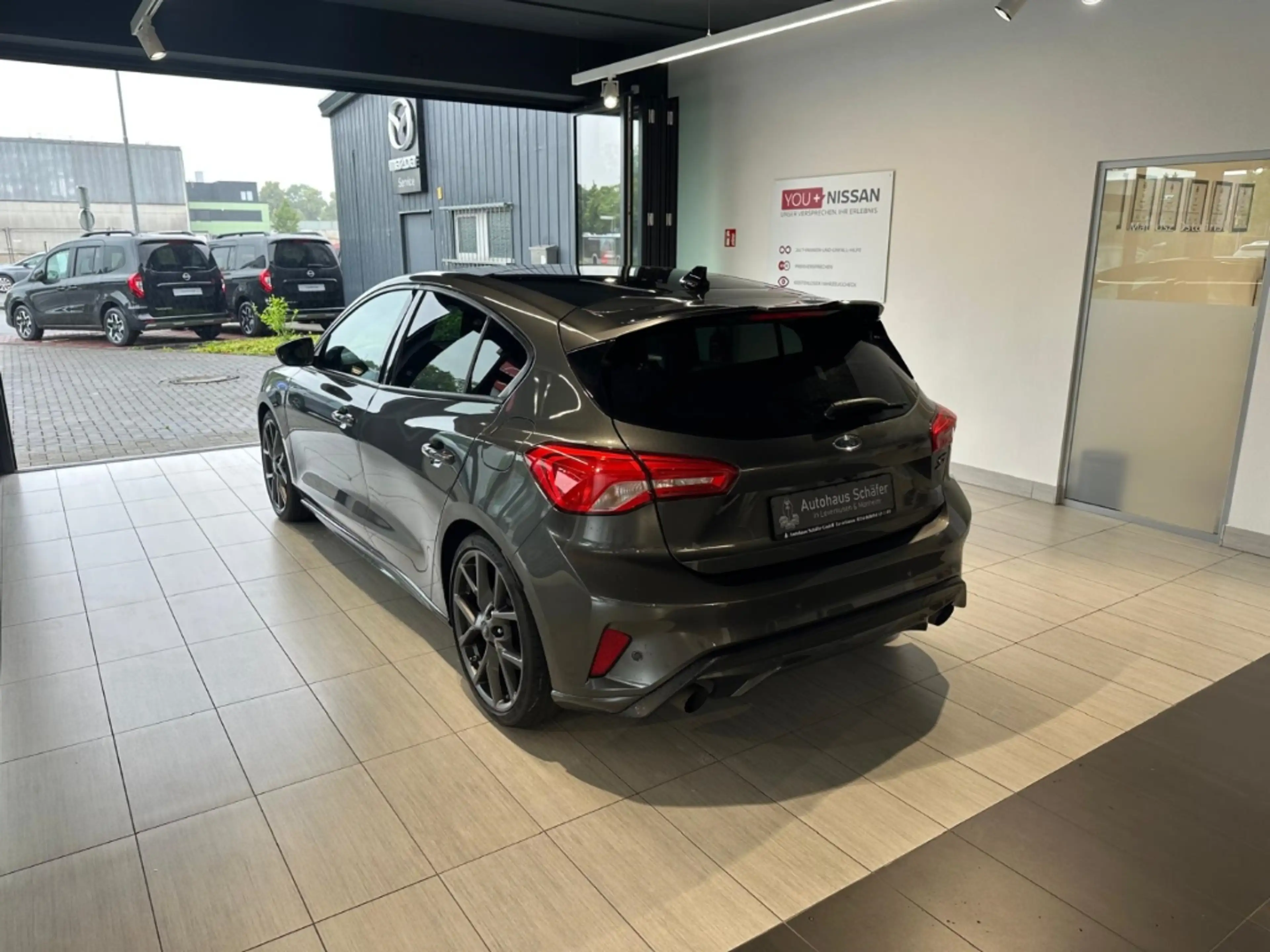 Ford Focus Lim. ST HUD AD El. Panodach Sportsitze LenkradHZG — photo 5