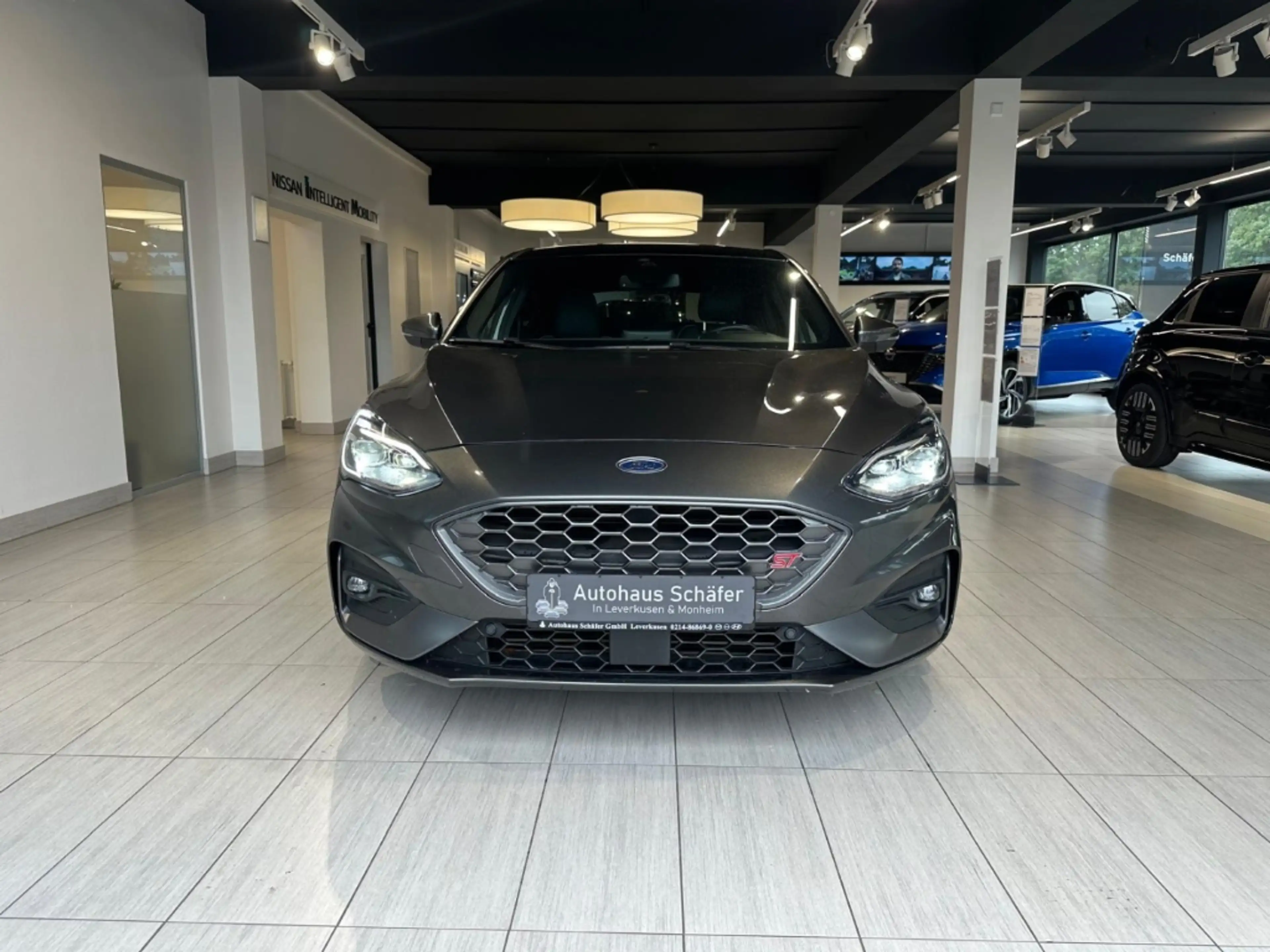 Ford Focus Lim. ST HUD AD El. Panodach Sportsitze LenkradHZG — photo 2