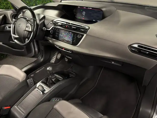 Citroen C4 view 14