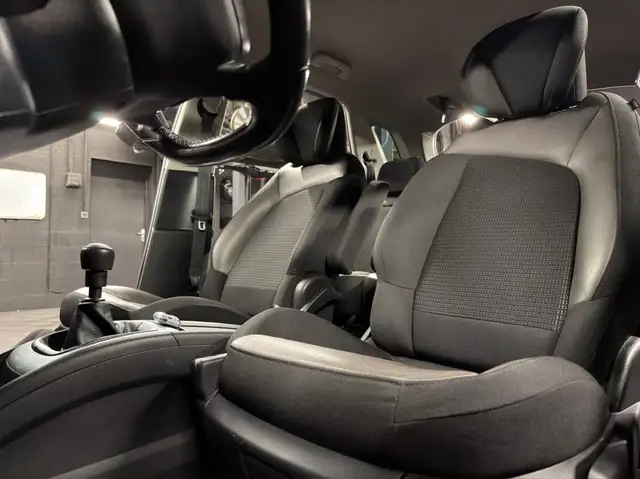 Citroen C4 view 12