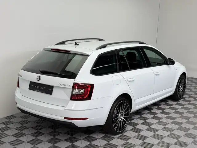 Skoda Octavia view 6