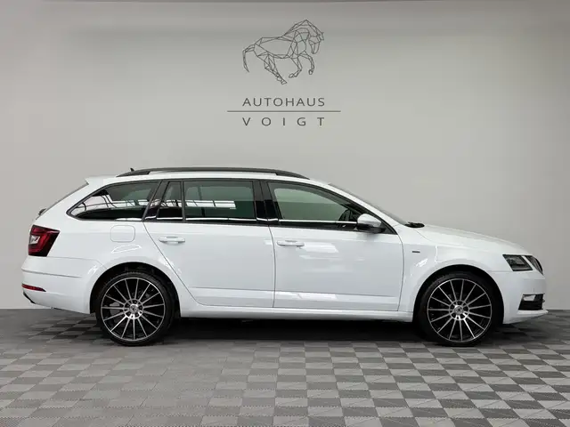 Skoda Octavia view 4