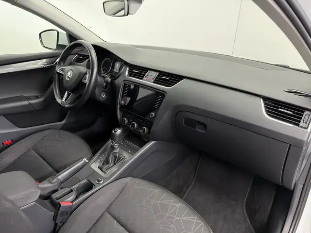 Skoda Octavia view 13