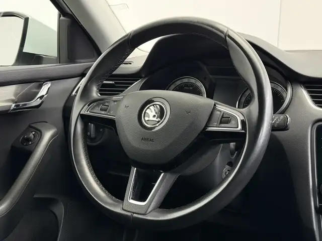 Skoda Octavia view 12