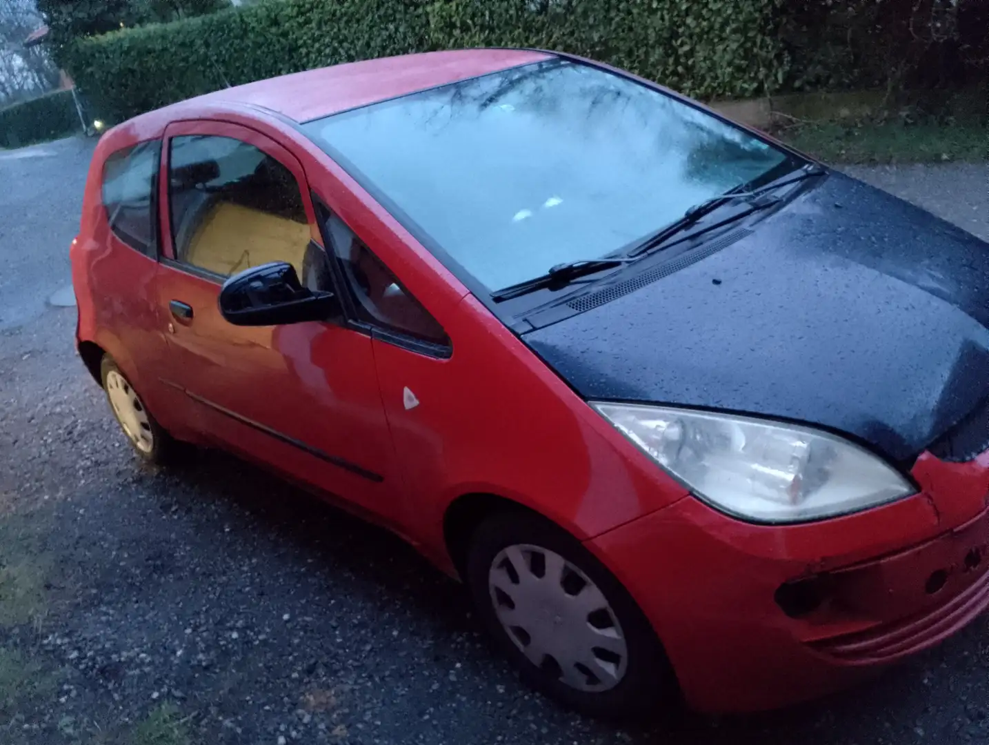 Mitsubishi Colt Colt CZ3 1.1 12v Invite Rosso - 1