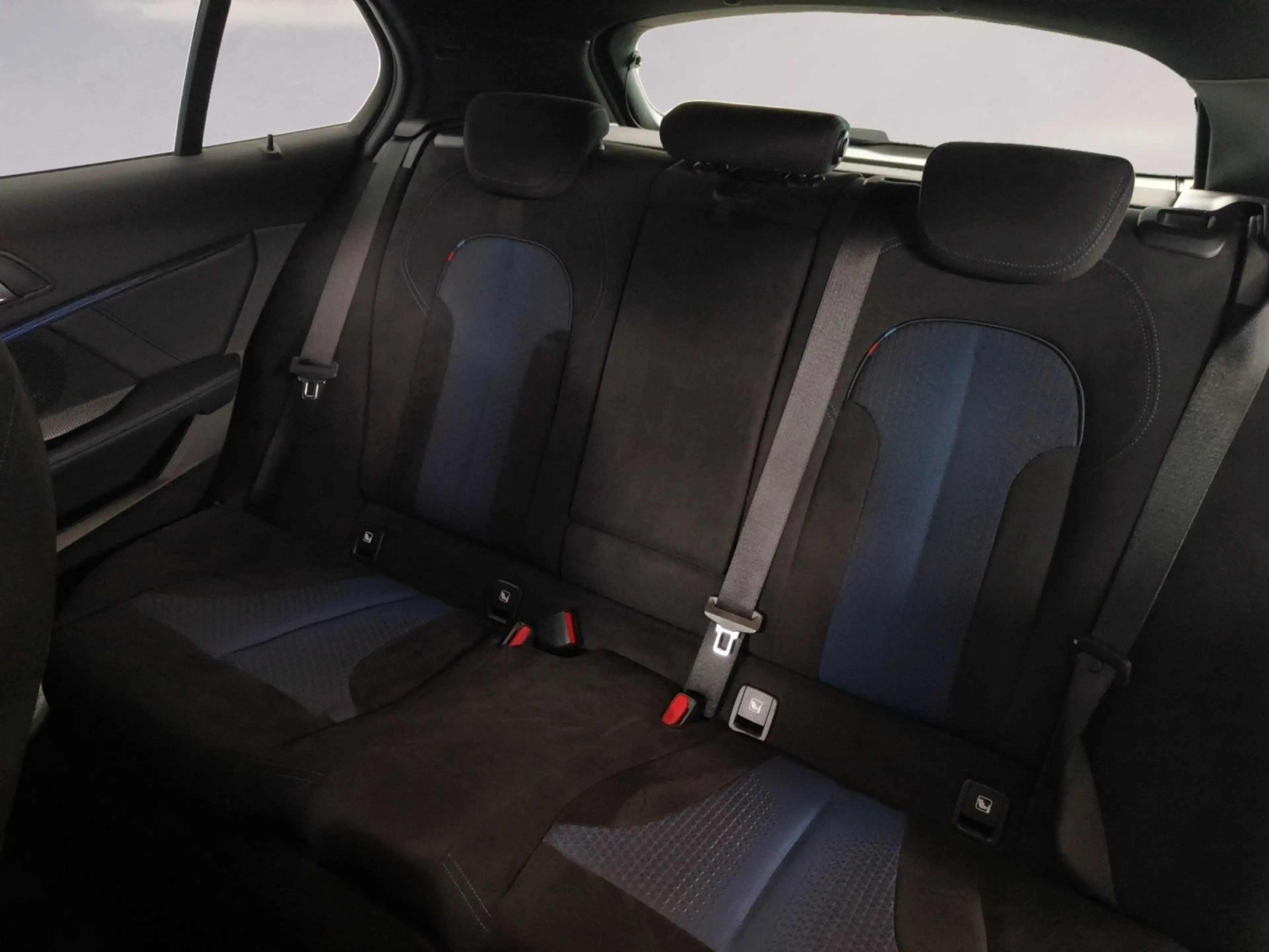 BMW 120 d — photo 8
