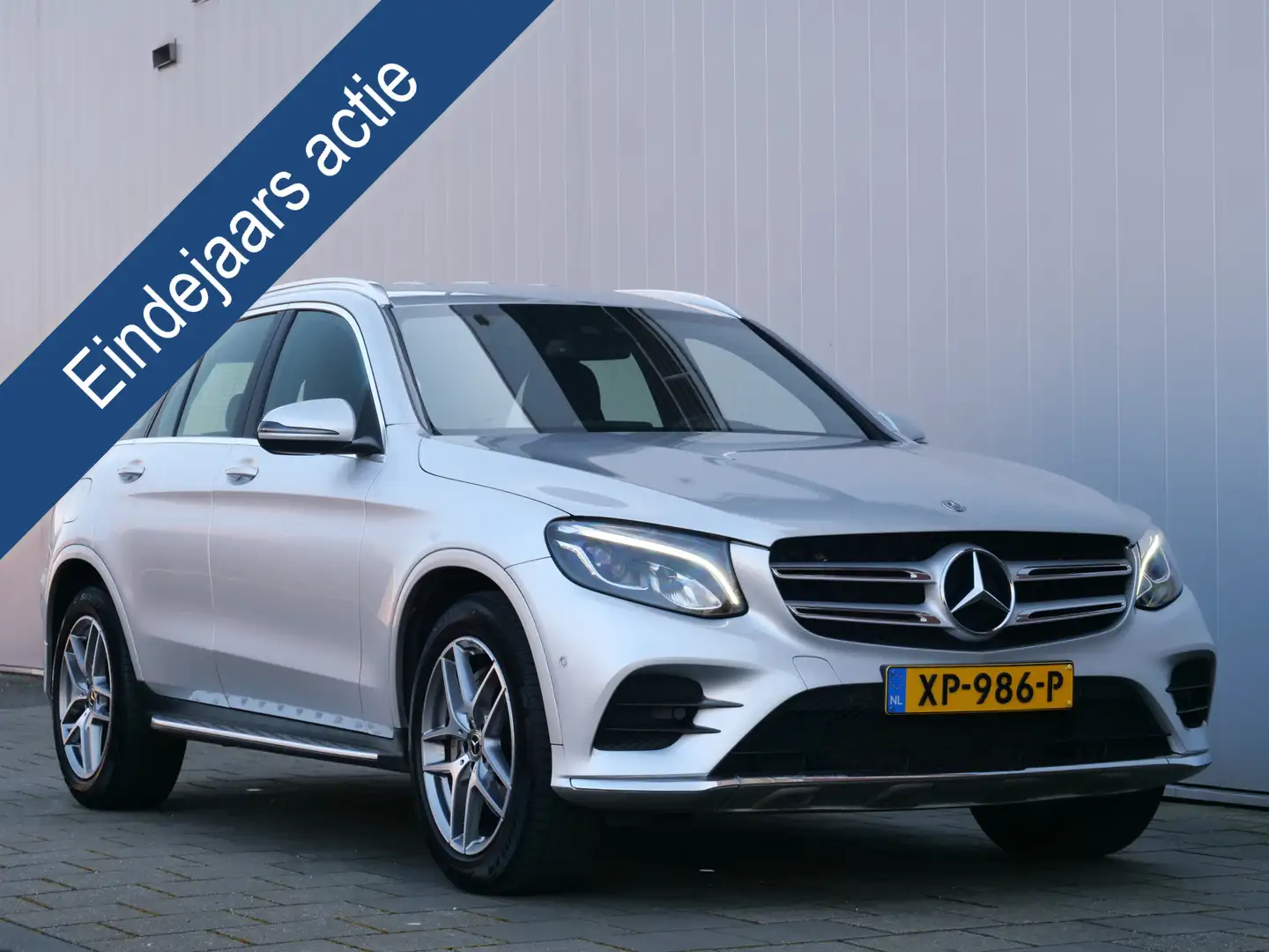 Mercedes-Benz GLC 250 211pk 4MATIC AMG-Line AUTOMAAT van €  32.895,- voo Grijs - 1