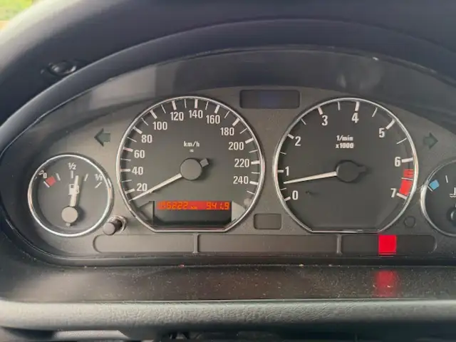 BMW Z3 view 9