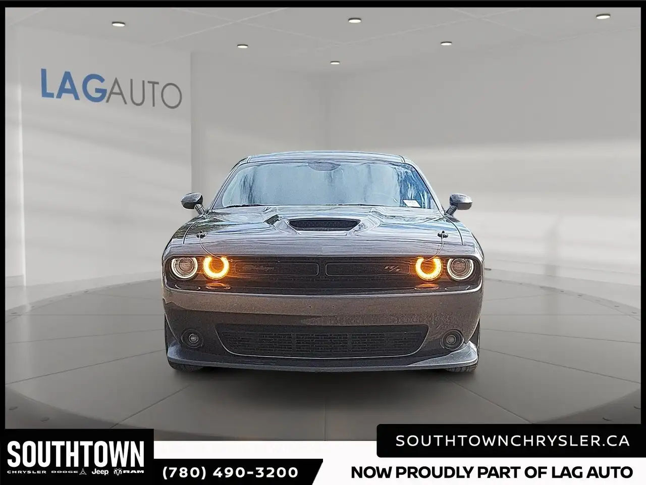 Dodge Challenger снимка Dodge Challenger