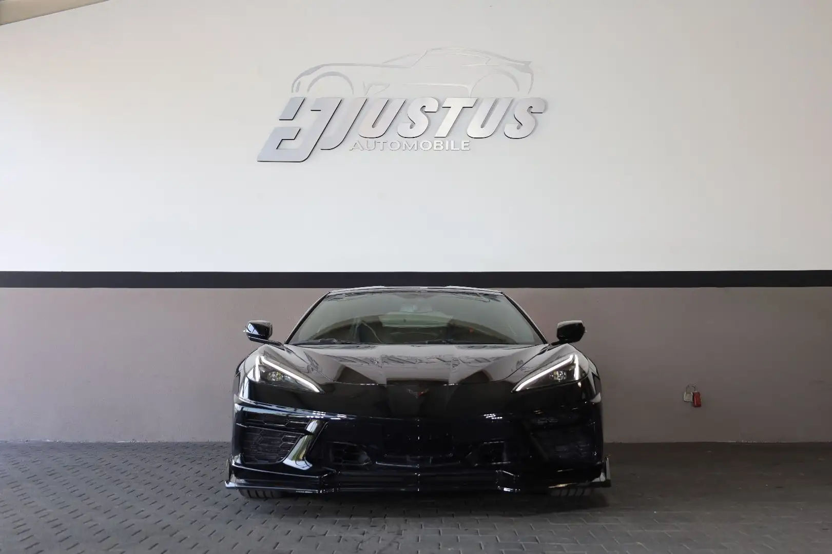 Corvette C8 6.2 V8 Stingray Targa 1LT Z51/NAVI/BOSÉ/R1920 Schwarz - 2