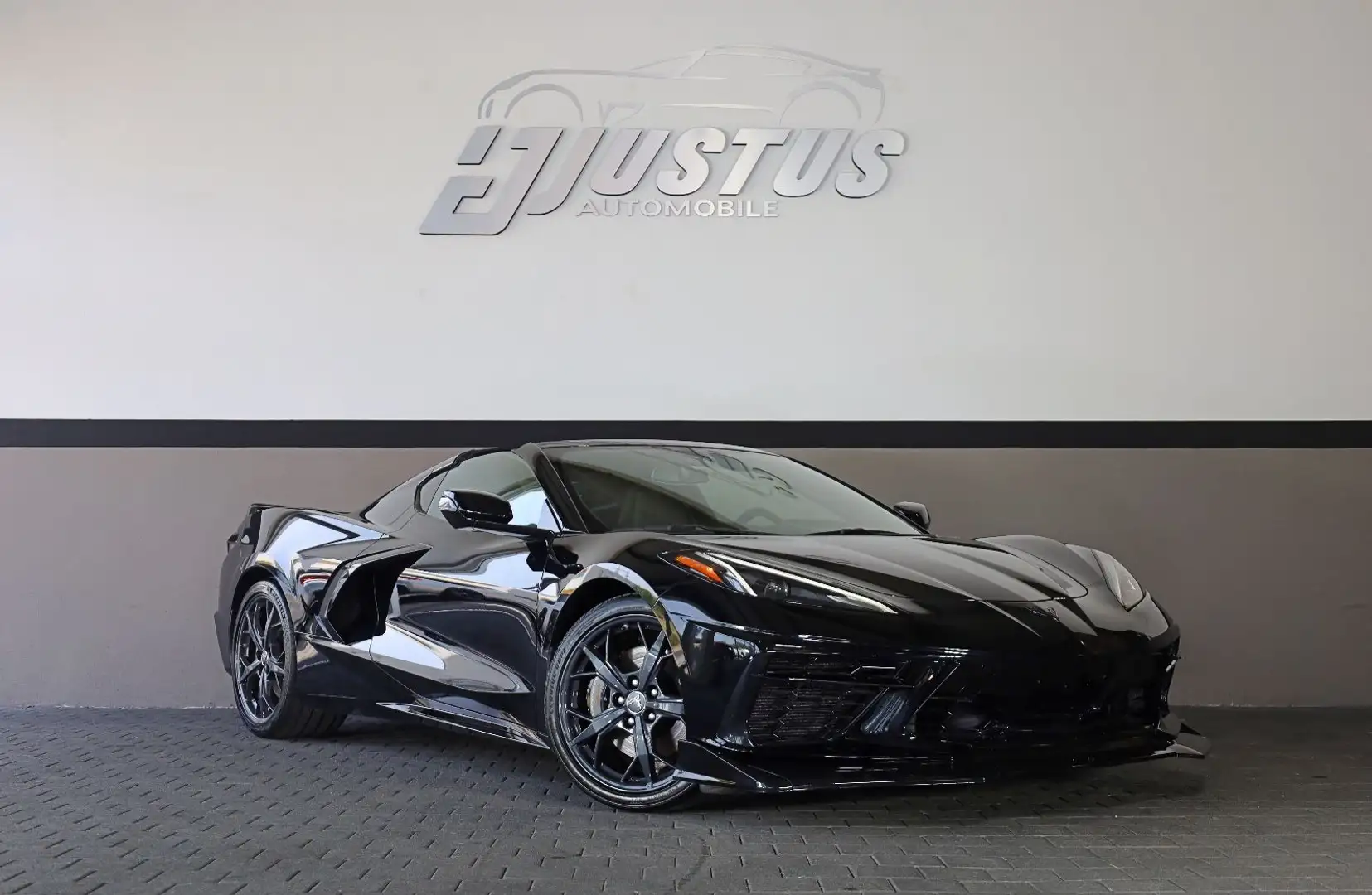 Corvette C8 6.2 V8 Stingray Targa 1LT Z51/NAVI/BOSÉ/R1920 Schwarz - 1