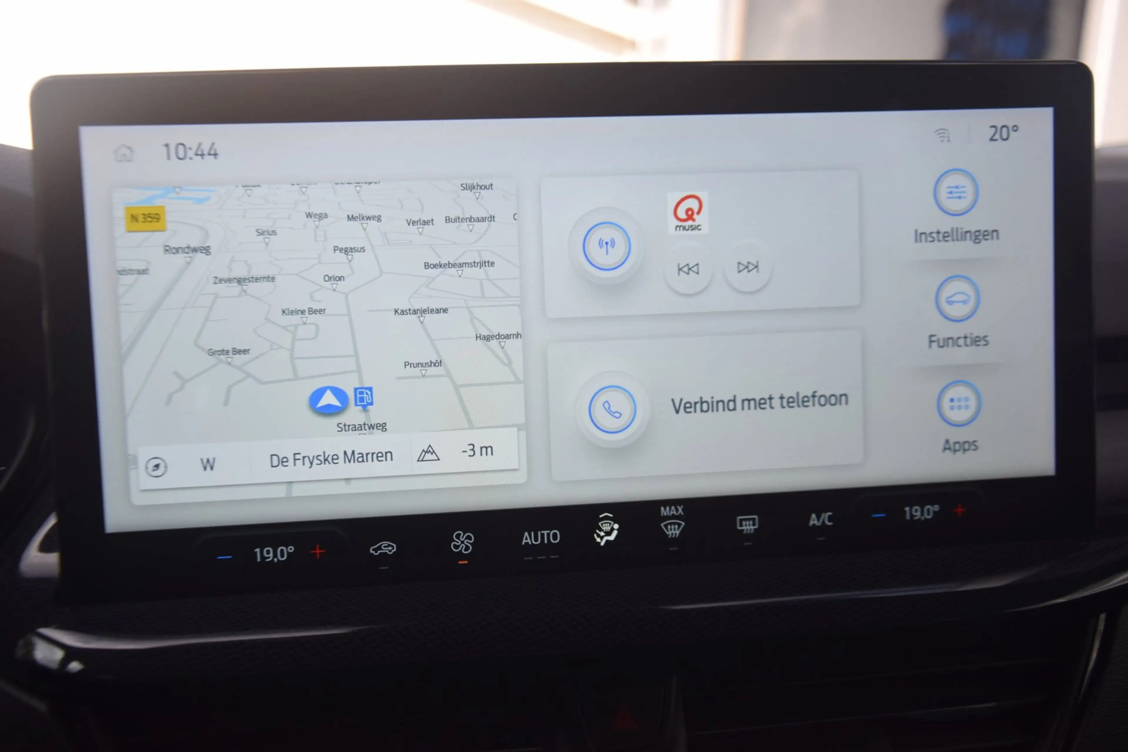 Ford Focus Wagon 1.0 EcoBoost Hybrid ST Line — photo 13