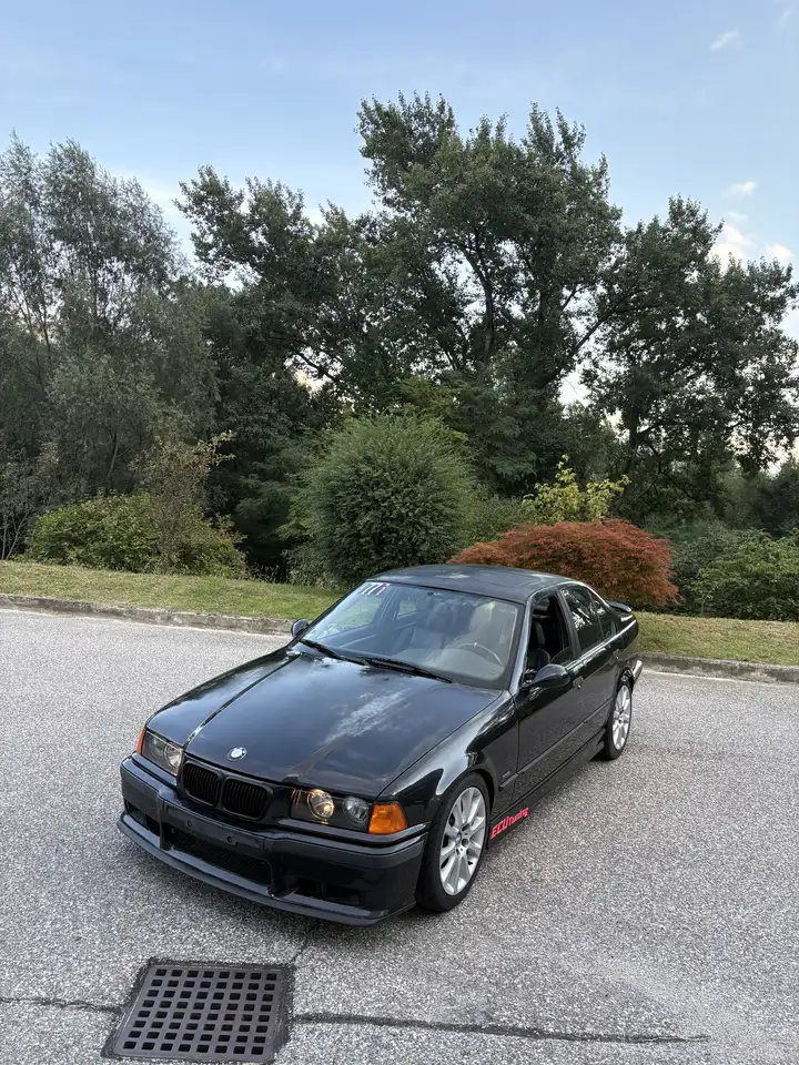 BMW 320i Attiva, foto 8