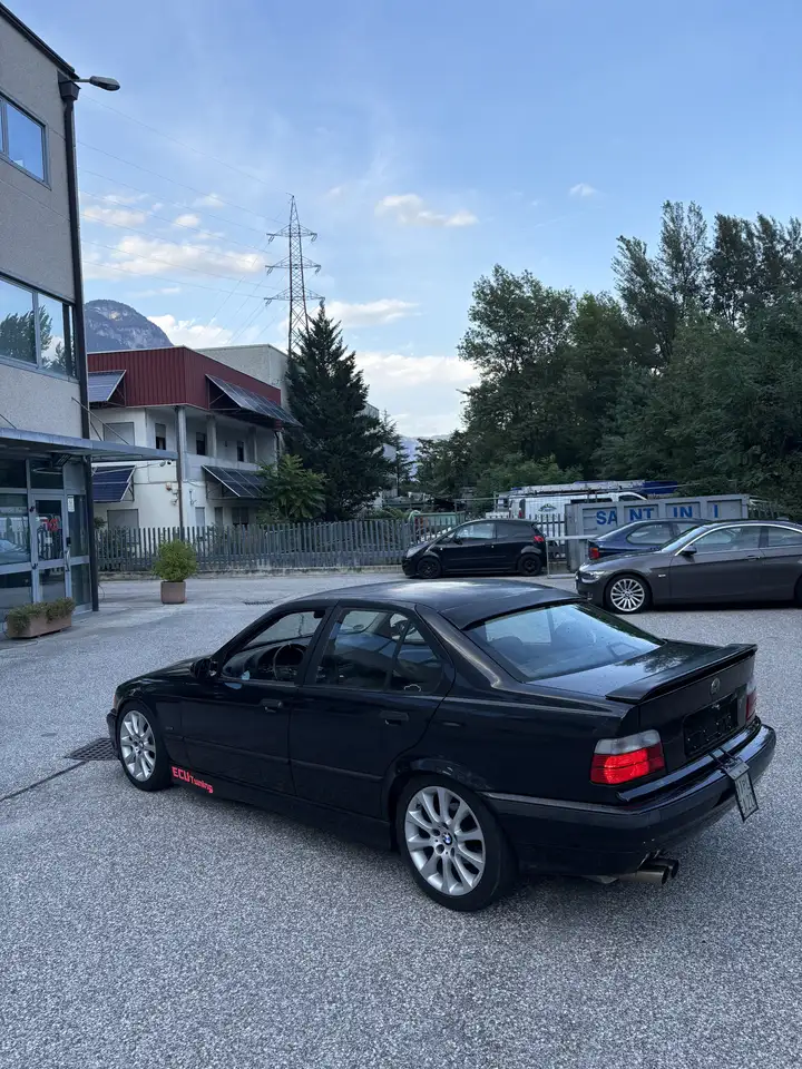 BMW 320i Attiva, foto 7