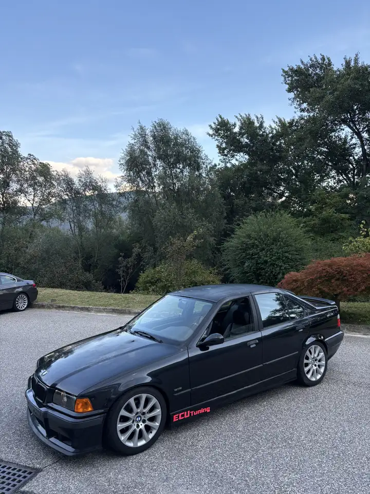 BMW 320i Attiva, foto 4