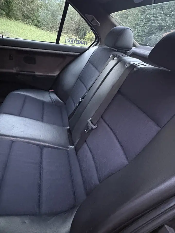 BMW 320i Attiva, foto 11
