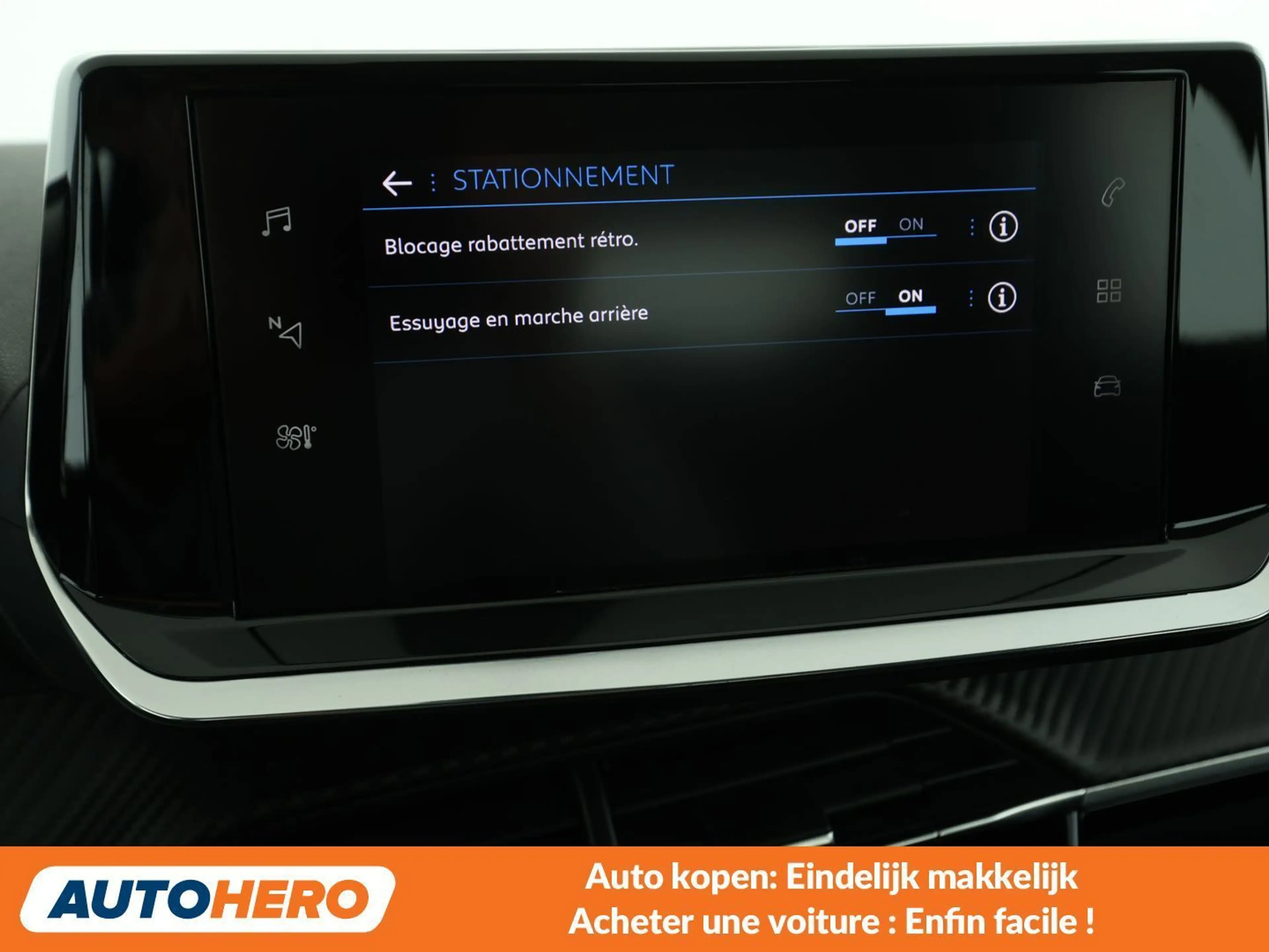 Peugeot 208 1.2 PureTech Active Pack — photo 13
