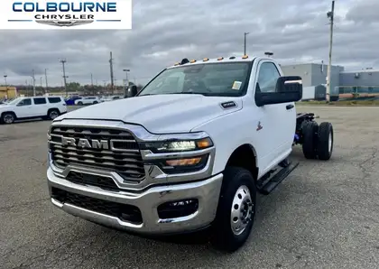 White 2026 RAM 3500 Chassis Pickup Truck Four-Wheel Drive 8-Speed Automatic