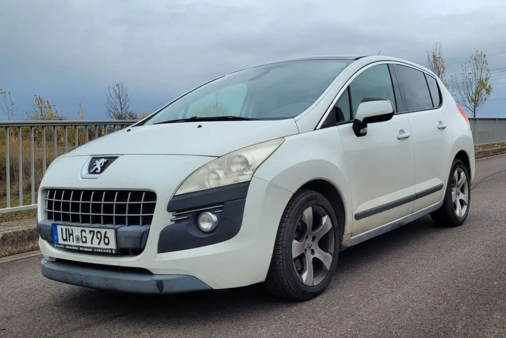 Peugeot 3008 Premium Weiß - 1