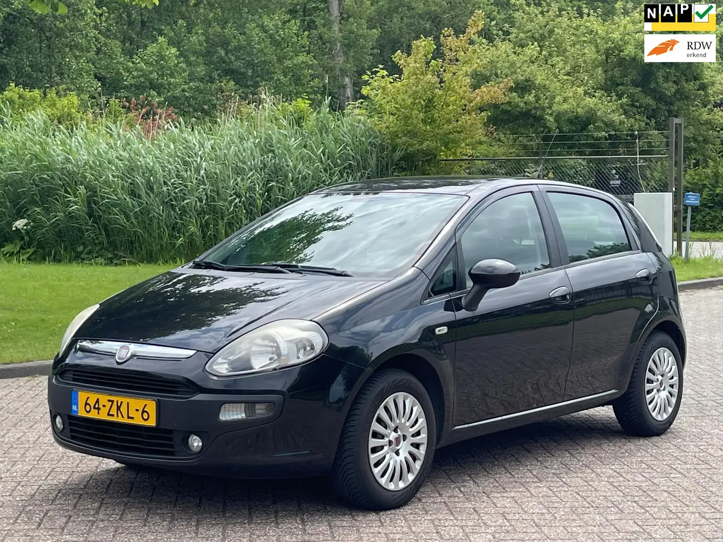 Fiat Punto Evo 1.2 Dynamic/AIRCO/ELECRAMEN VOOR Zwart - 1