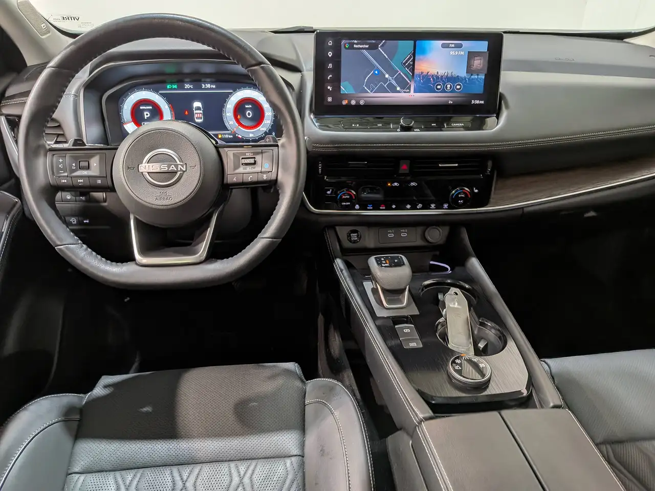 Nissan Rogue fotografie Nissan Rogue