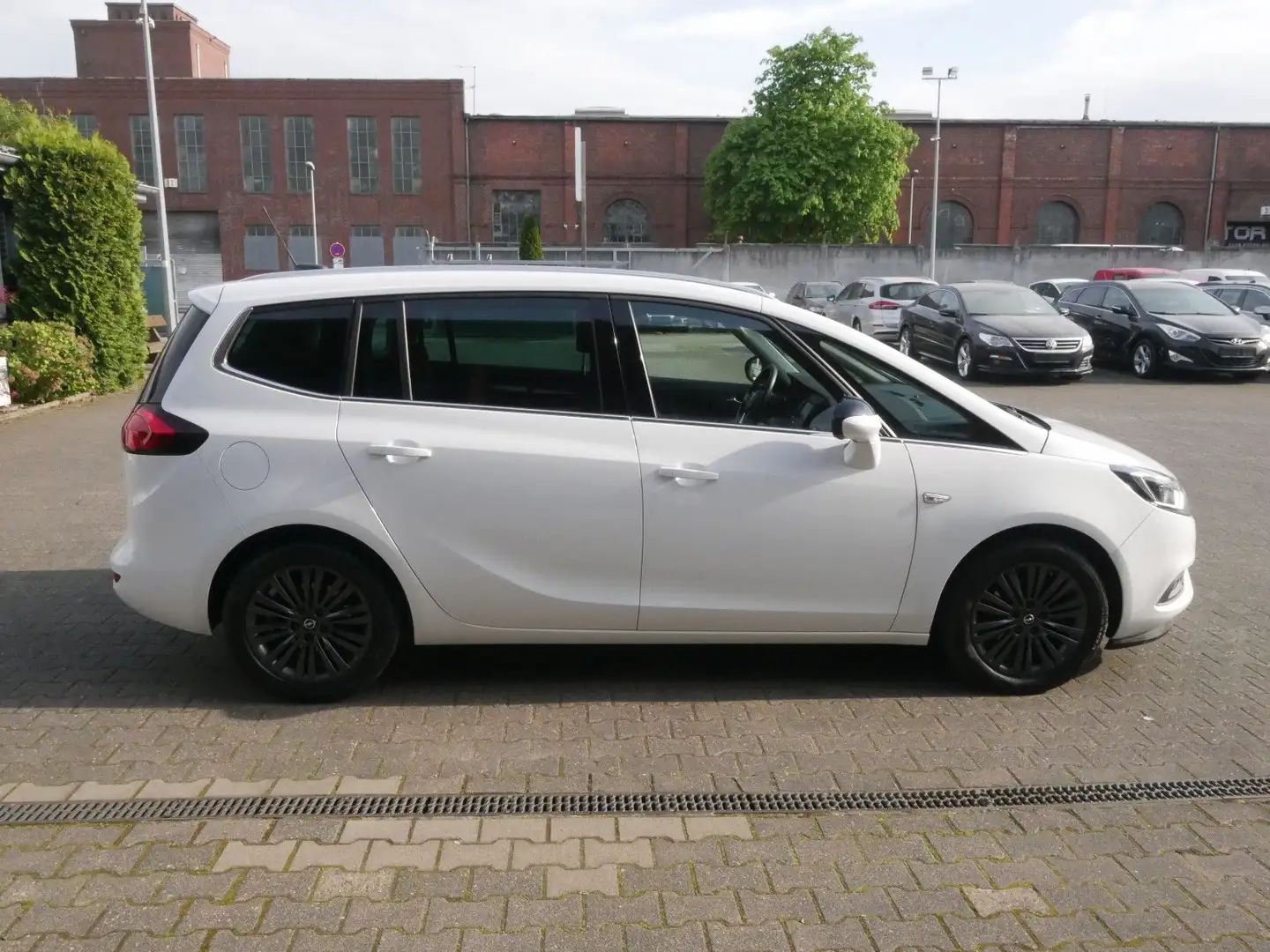 Opel Zafira C 1.6 CDTI Business Innovation Navi LED Weiß - 2