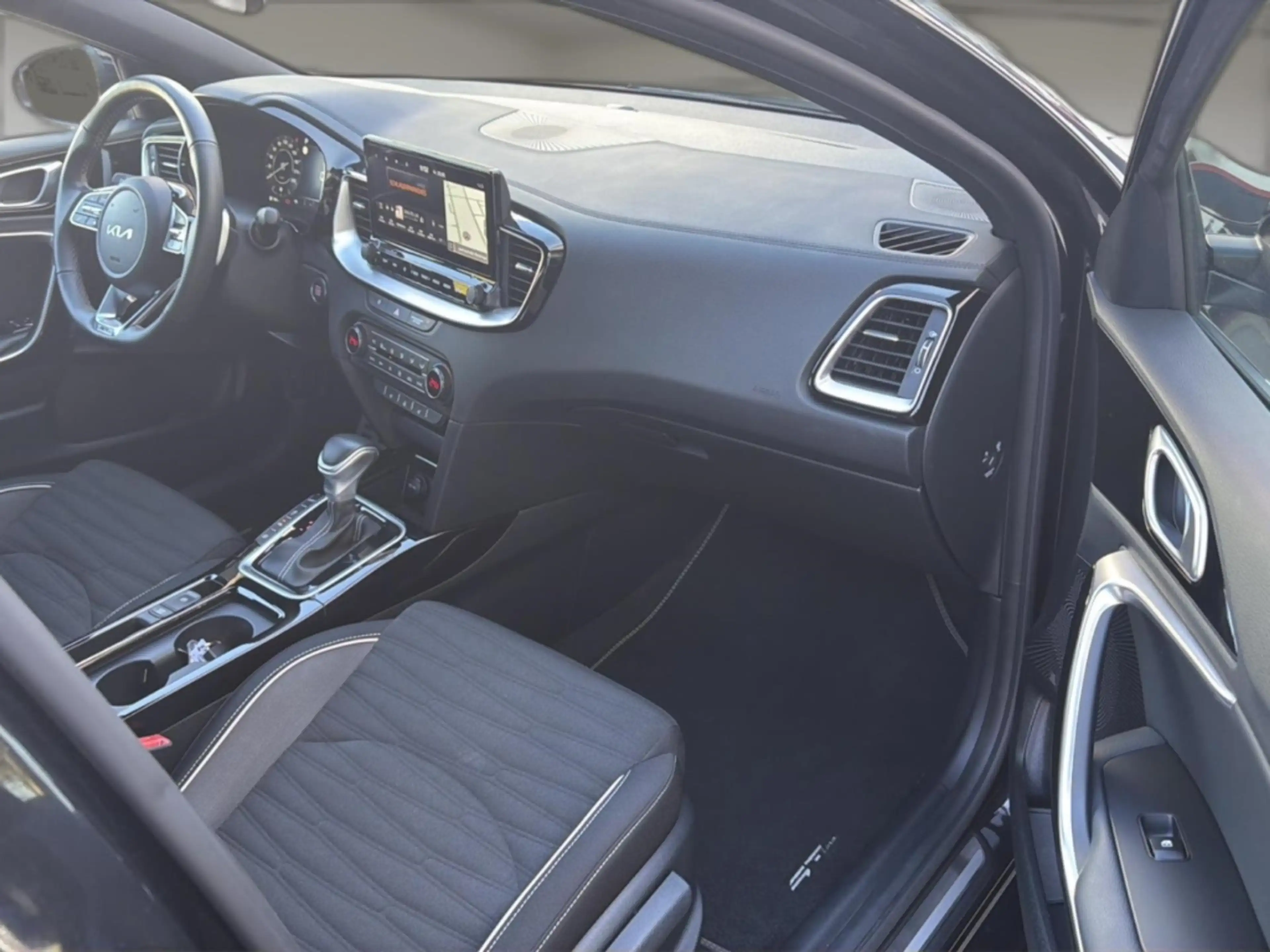 Kia Ceed / cee'd GT Line 1.5T DCT *Techno+Performance-Pak.** — photo 15
