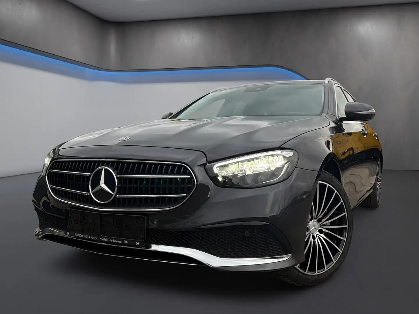 Mercedes-Benz E 220 d T 4Matic Aut.*Kamera*Memory*Sitzh.*Totwinkel.* Grau - 1