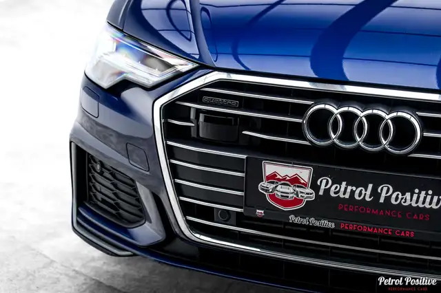 Audi A6 Avant view 6