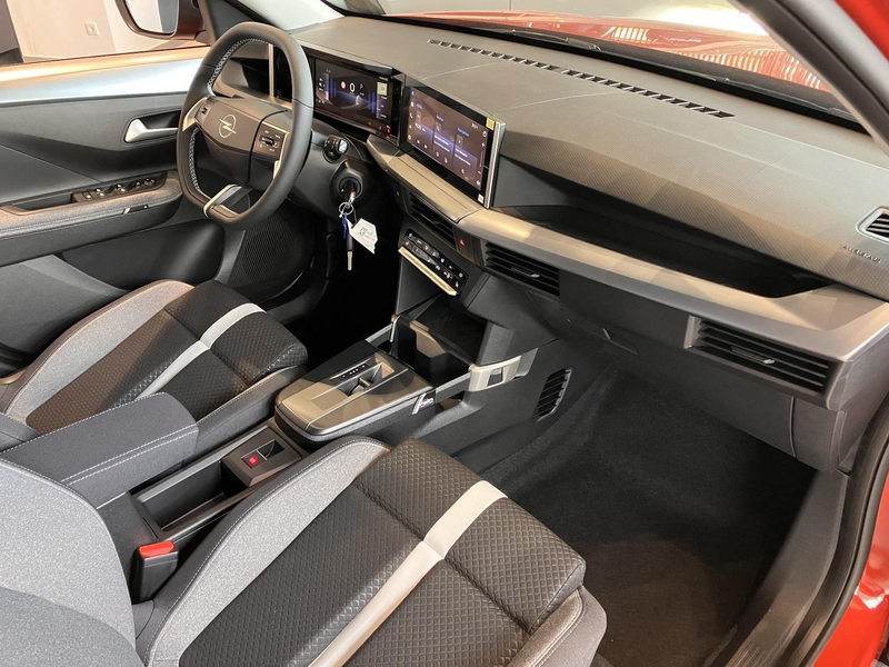 Opel Frontera Electric 83kW GS - SHZ RFK NAVI — photo 11