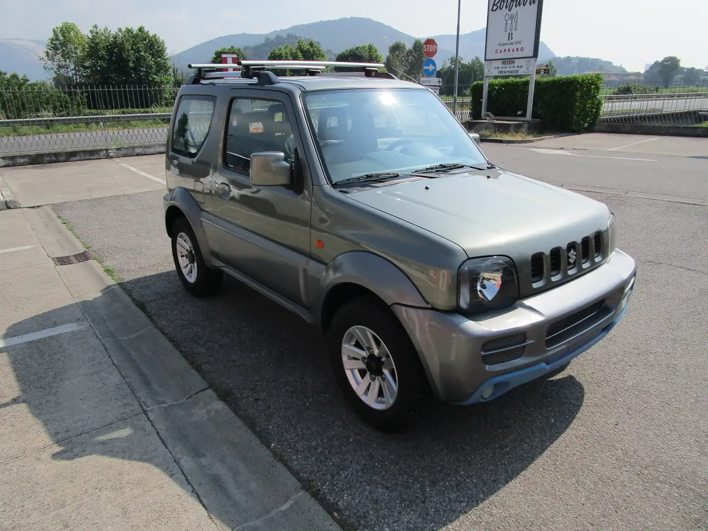 Suzuki Jimny 1.3 16v Style 4WD GancioT/Gomme nuove Grey - 2