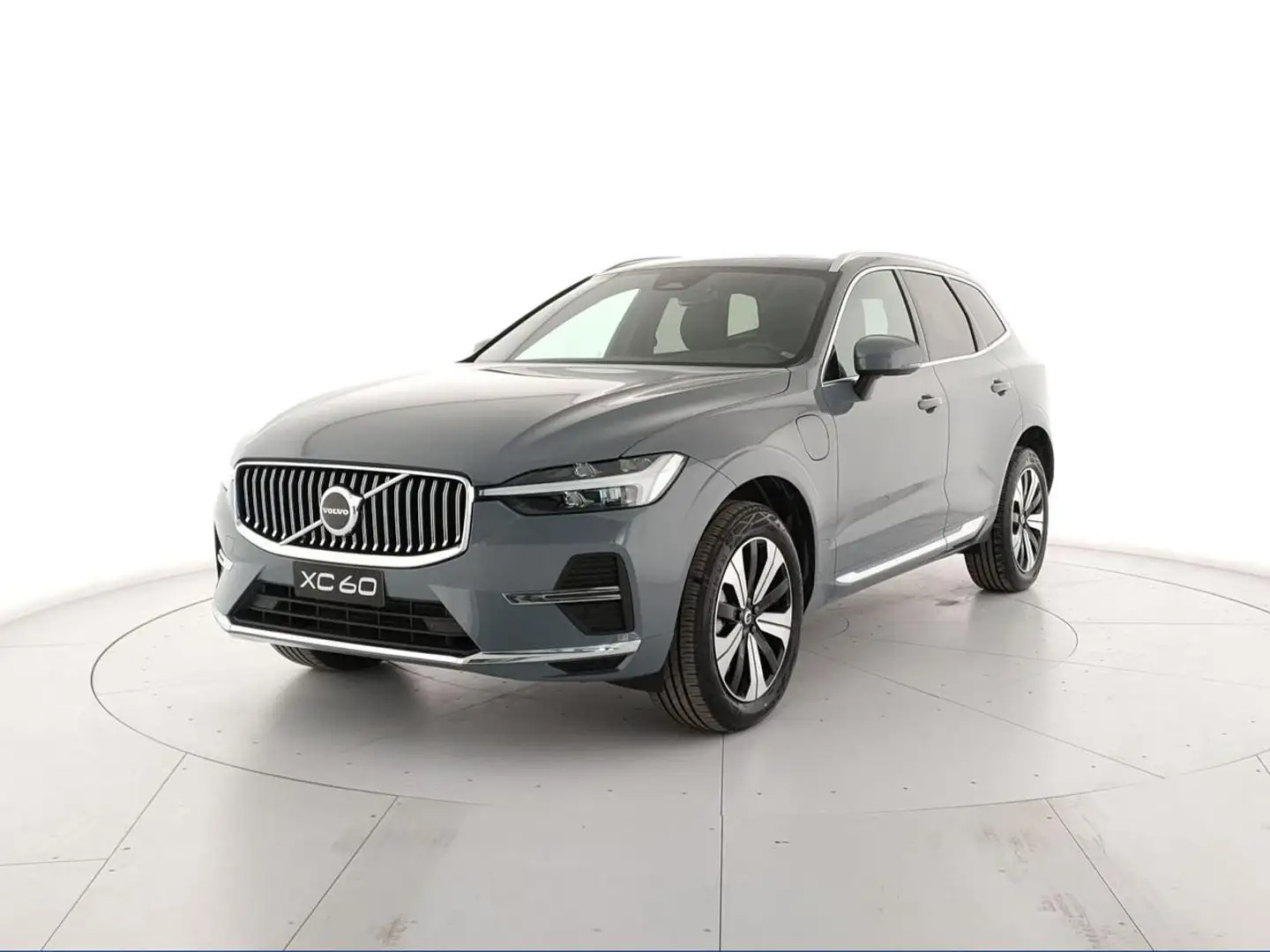Volvo XC60 T6 Plug-in AWD auto Plus Bright - KM0 Grigio - 2