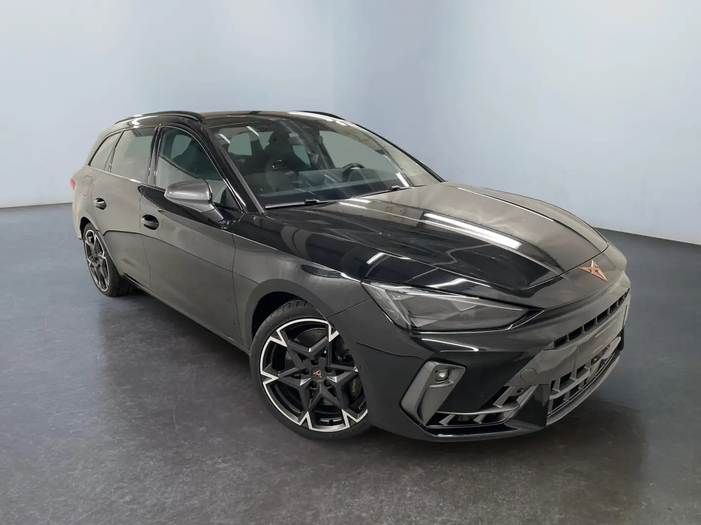 CUPRA Leon Sportstourer VZ 2.0 TSI 333PS/245kW 4x4 DSG7 20... Schwarz - 1