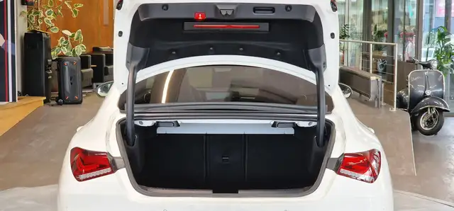 Mercedes-Benz Cla Class view 9