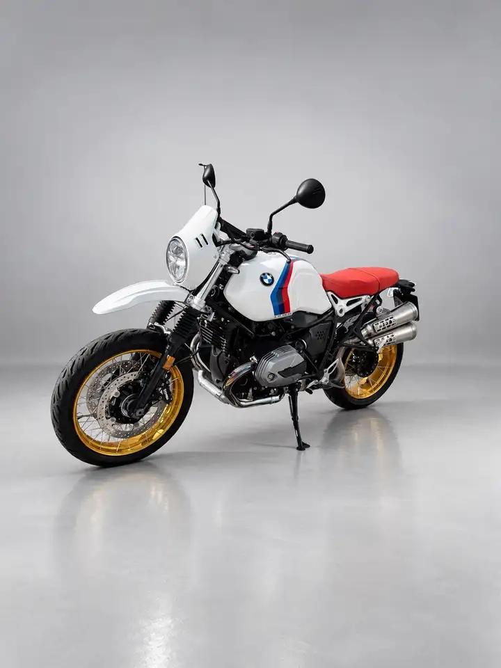 BMW R nineT