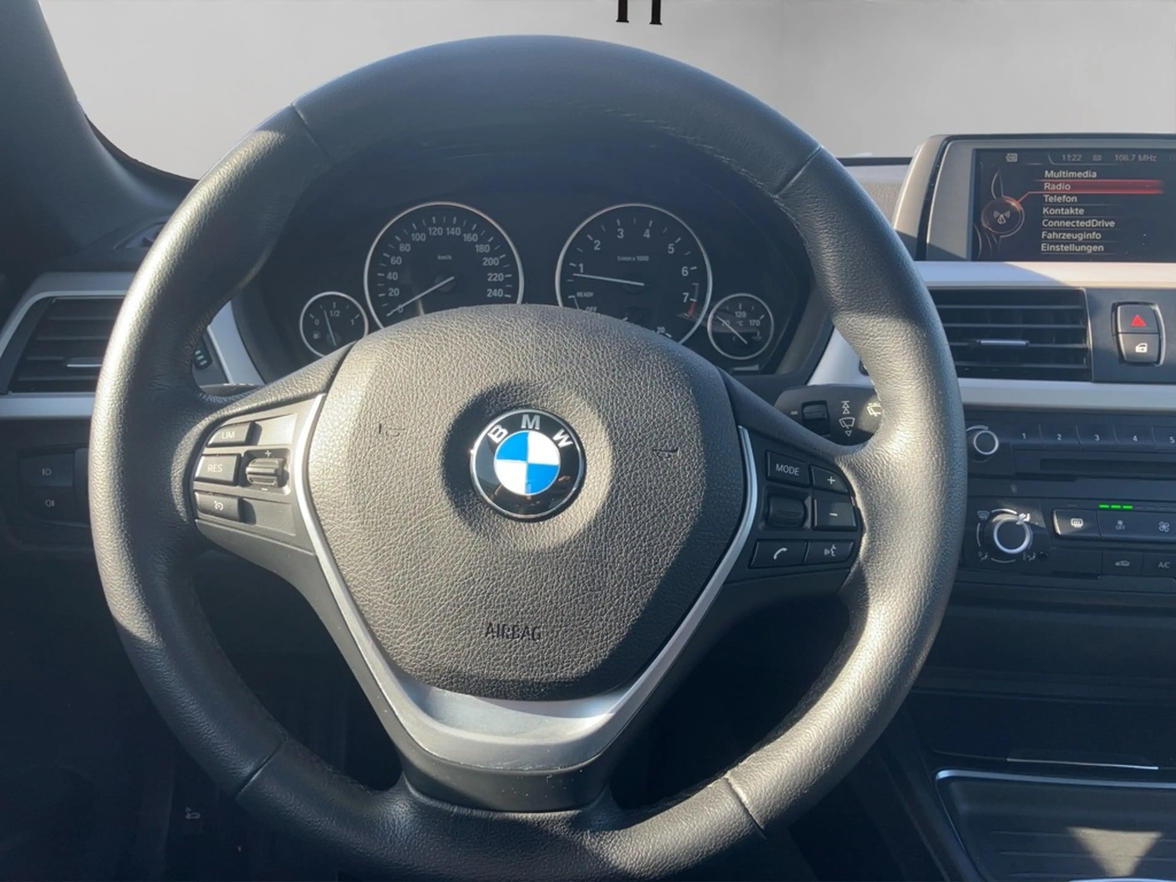 BMW 428 i Cabrio SHZ XEN PDC — photo 12