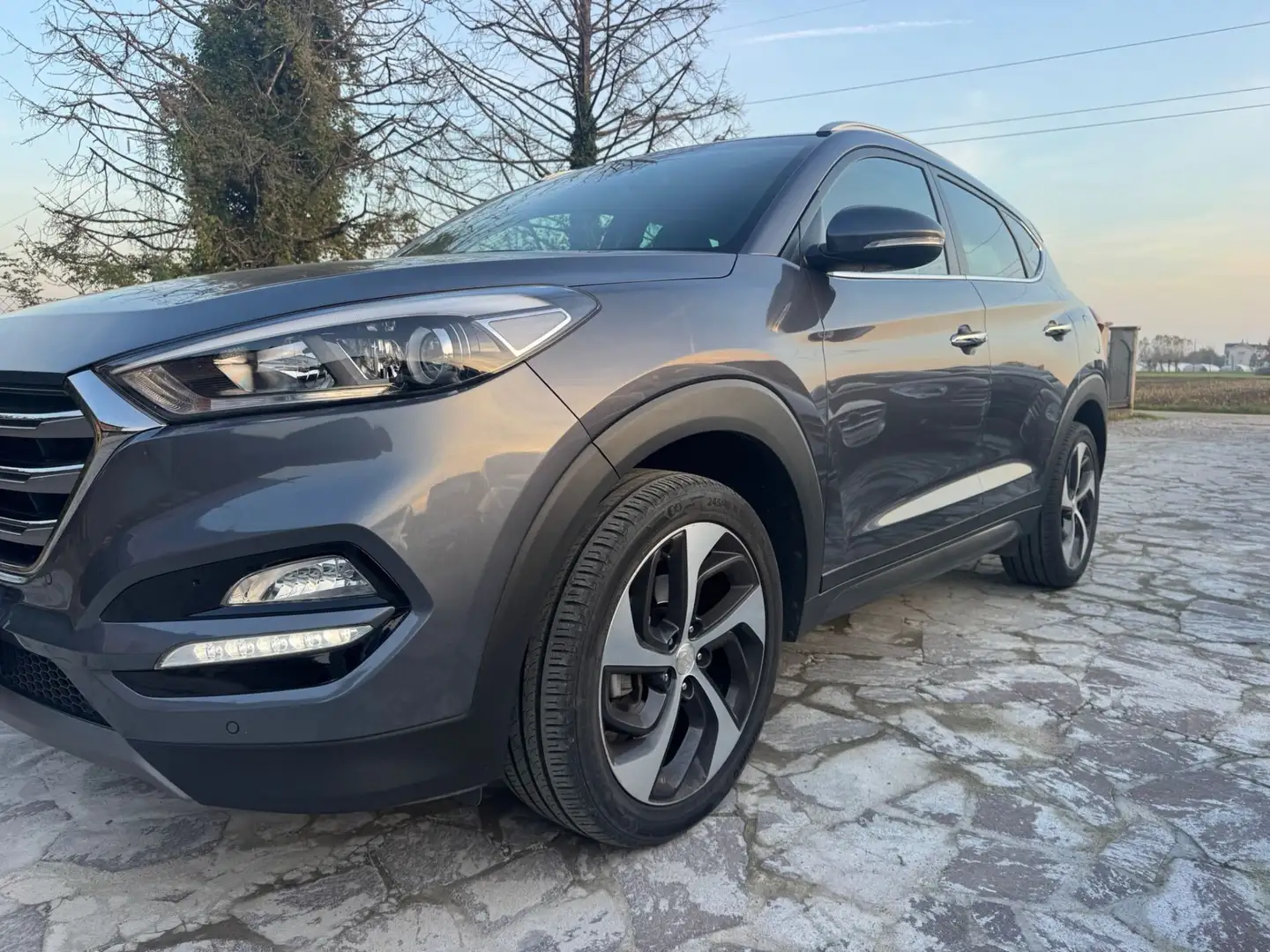 Hyundai TUCSON Tucson 1.7 CRDi Sound Edition neopatentati Azul - 1