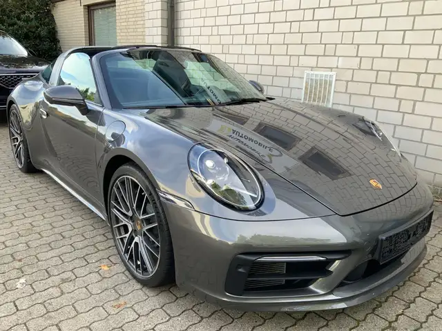 Porsche 992 911 Targa 4 SportDesign/Chrono/LederBlau/Inno