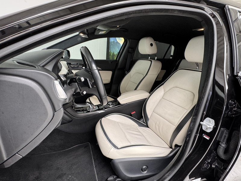 Infiniti Q30 1.6t Premium Tech | Navigatie | 360° Camera | Trek — photo 7