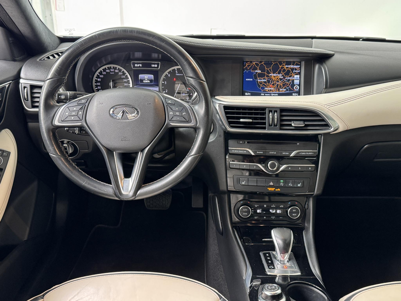 Infiniti Q30 1.6t Premium Tech | Navigatie | 360° Camera | Trek — photo 33