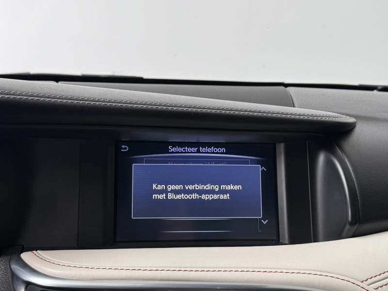 Infiniti Q30 1.6t Premium Tech | Navigatie | 360° Camera | Trek — photo 28