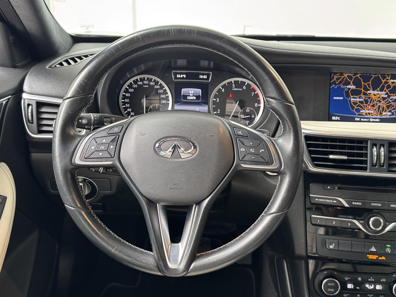 Infiniti Q30 1.6t Premium Tech | Navigatie | 360° Camera | Trek — photo 32