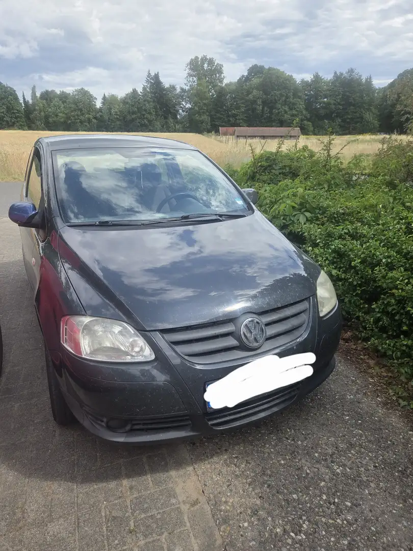 Volkswagen Fox Basis Grau - 1