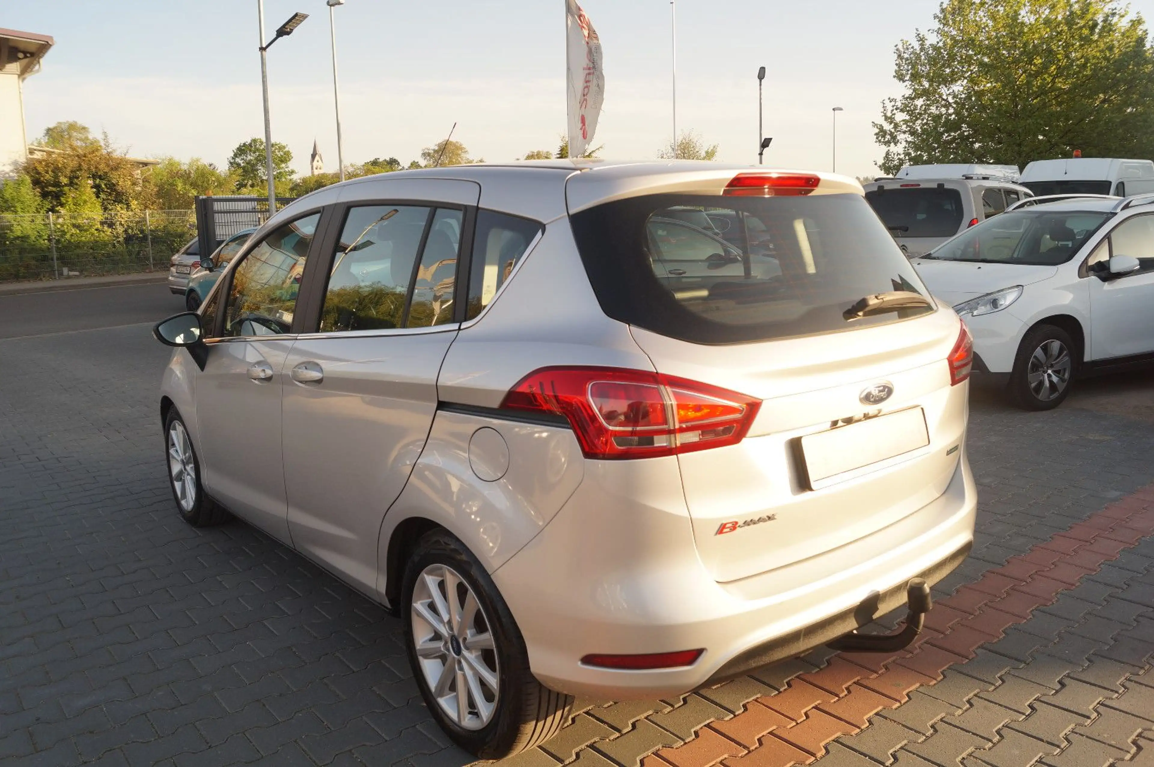 Ford B-Max Titanium Klimaauto Tempomat Leder AHK — photo 5