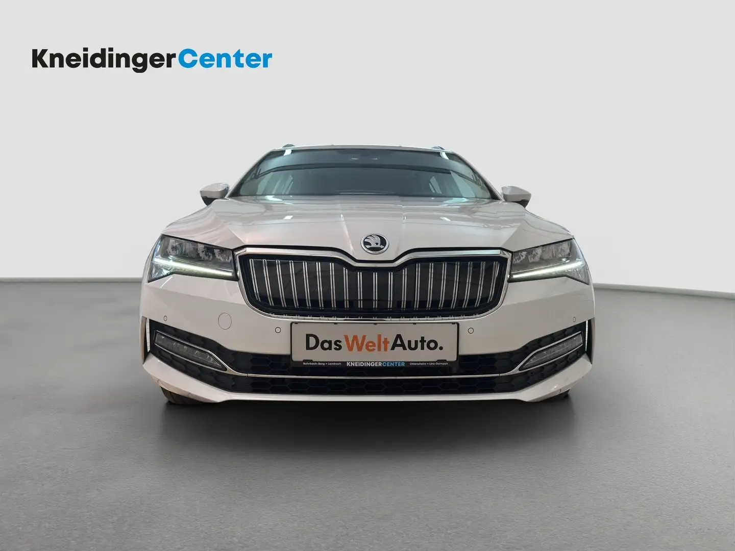 Skoda Superb iV Style DSG Weiß - 2