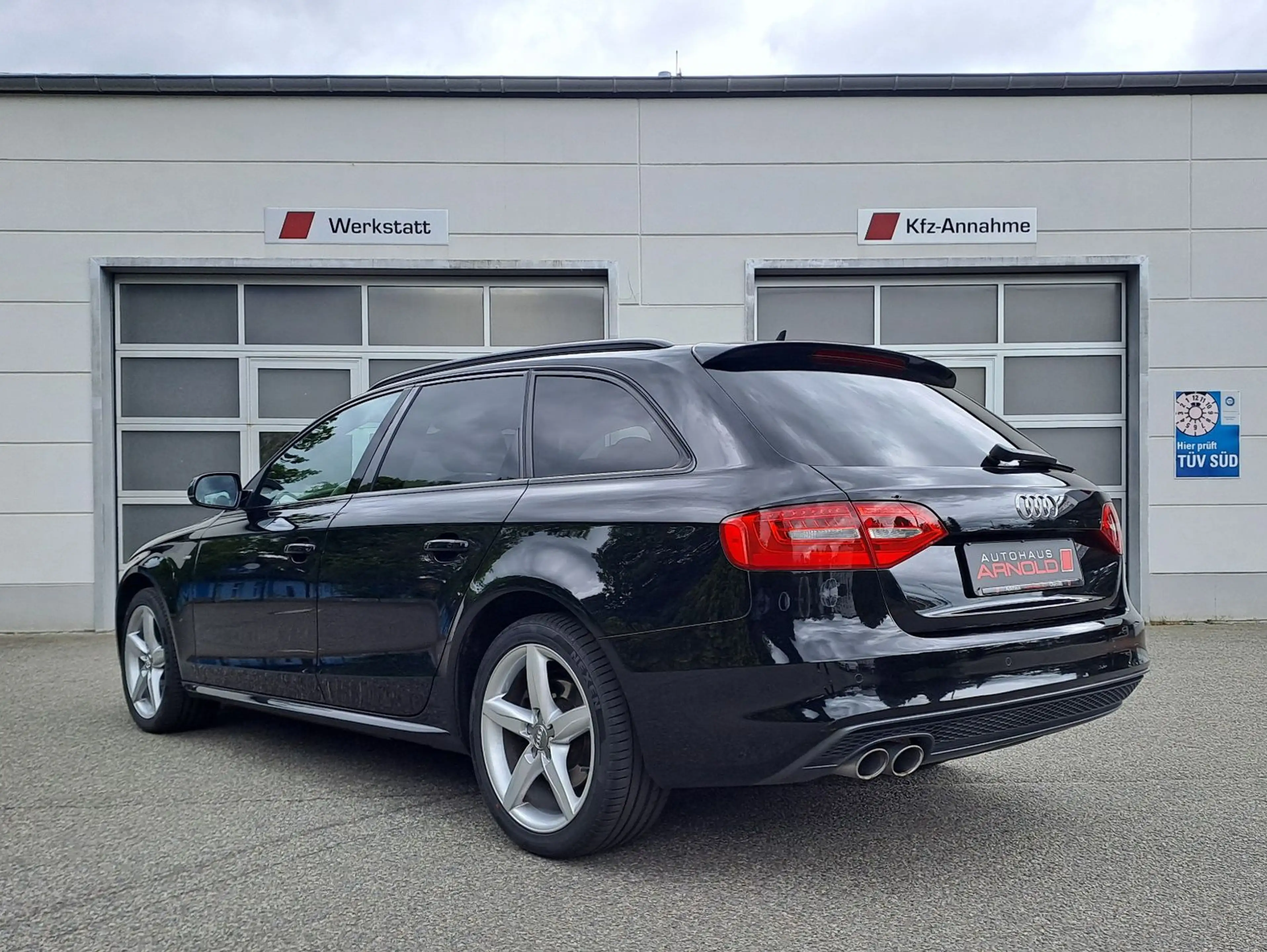 Audi A4 Avant 2.0 TDI S line - Top-Zustand — photo 6