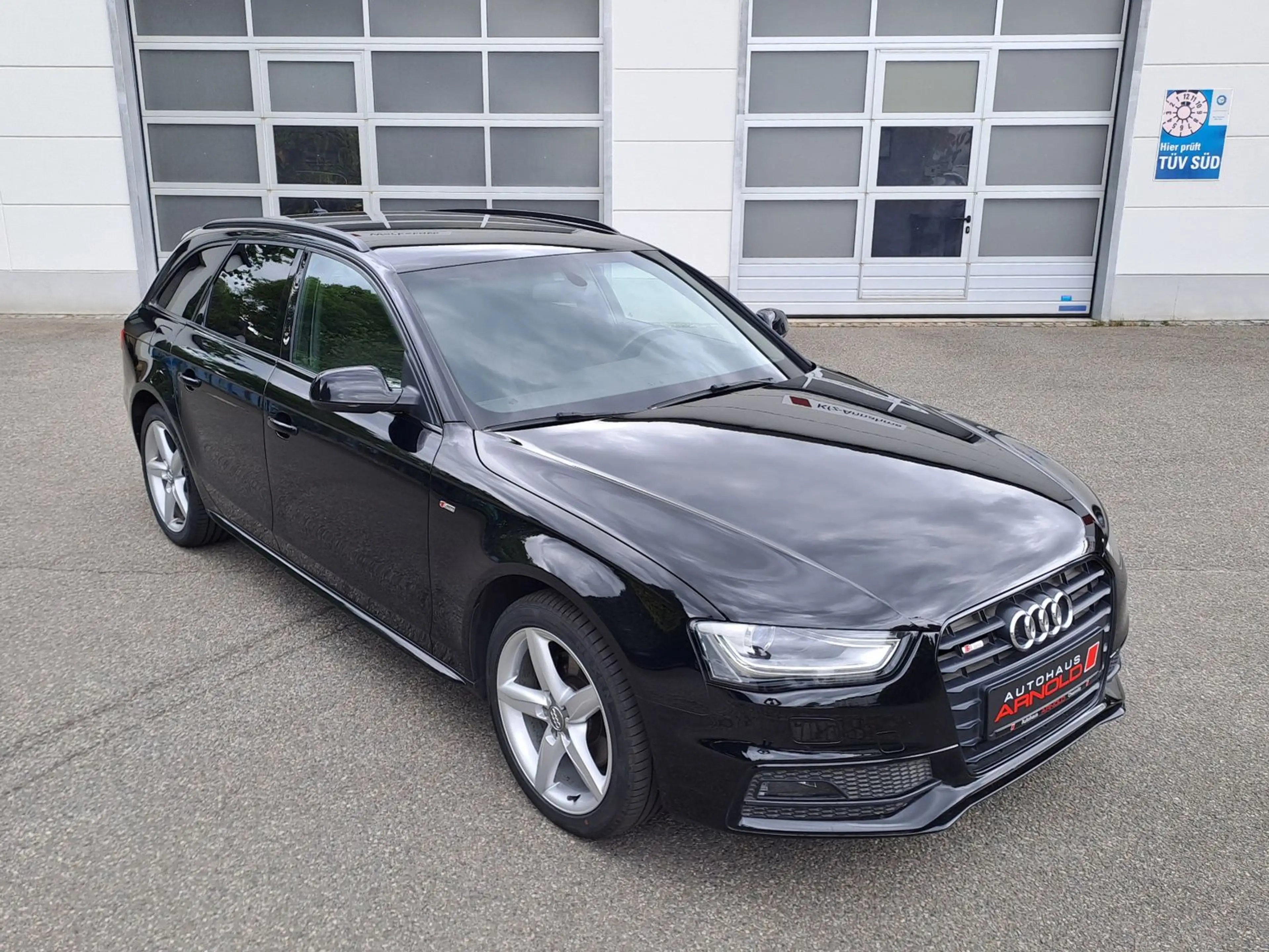 Audi A4 Avant 2.0 TDI S line - Top-Zustand — photo 4
