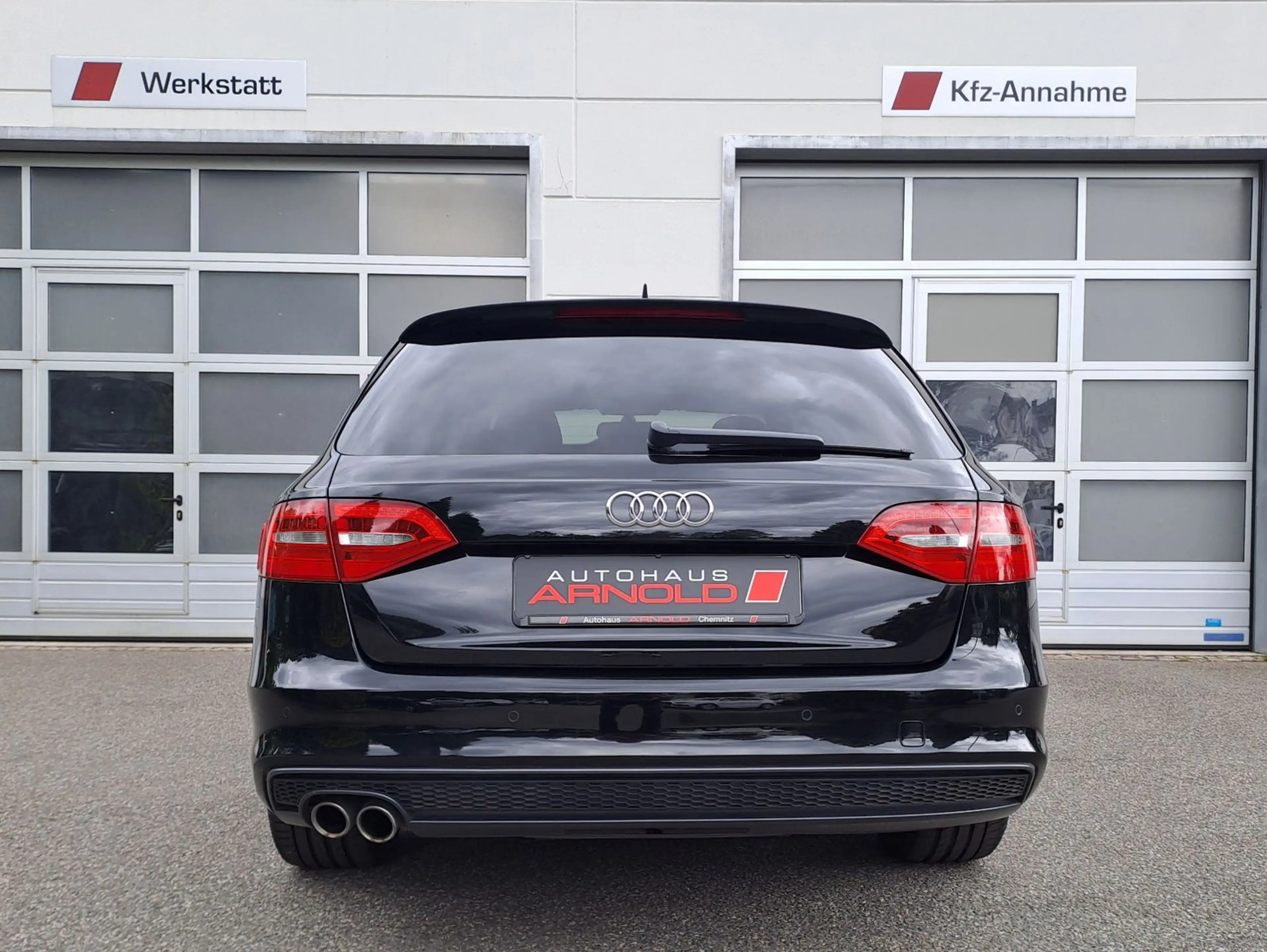 Audi A4 Avant 2.0 TDI S line - Top-Zustand — photo 7