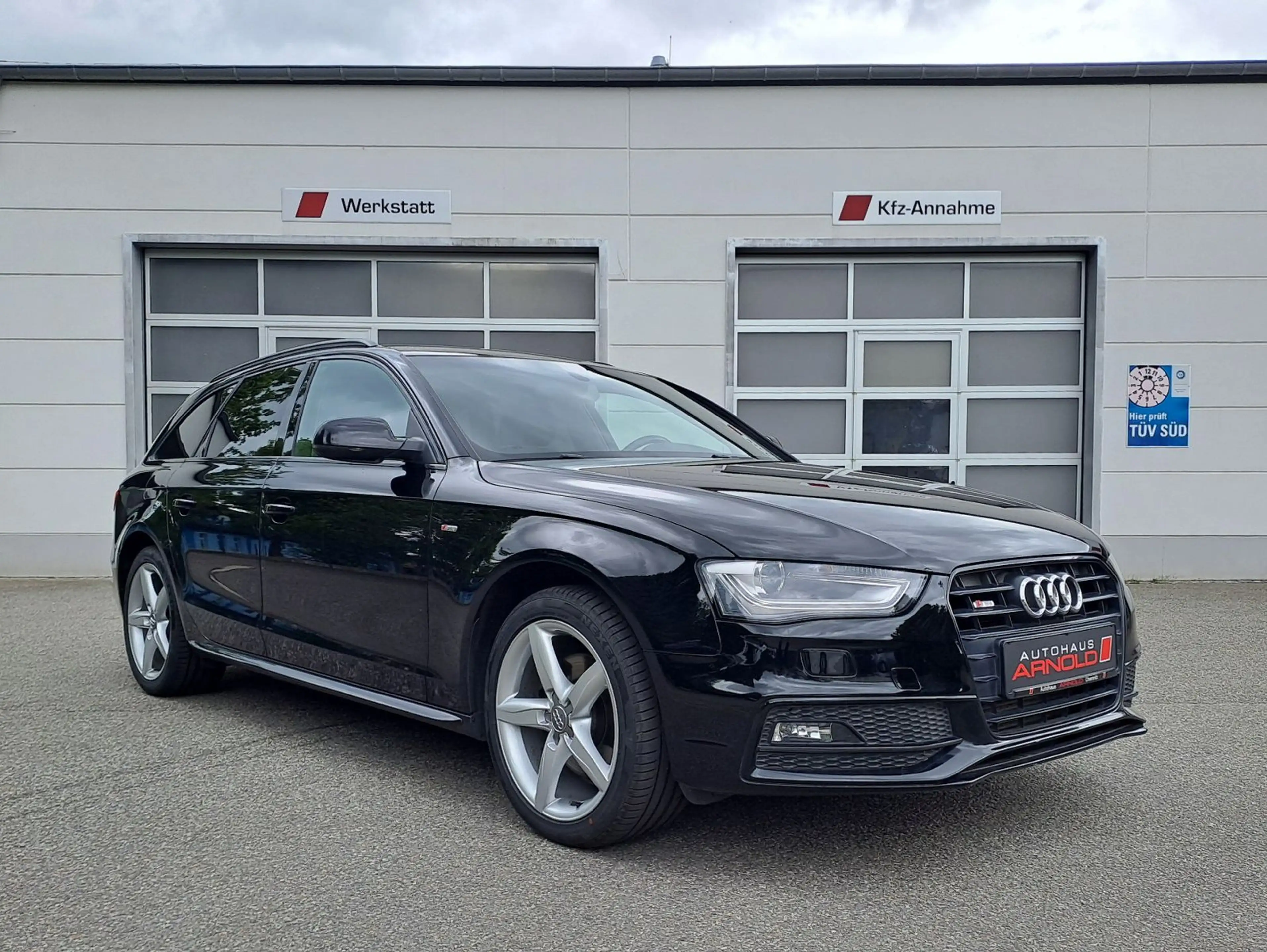 Audi A4 Avant 2.0 TDI S line - Top-Zustand — photo 5